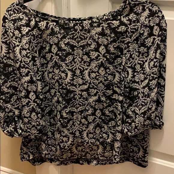 Top - Picture 2 of 2